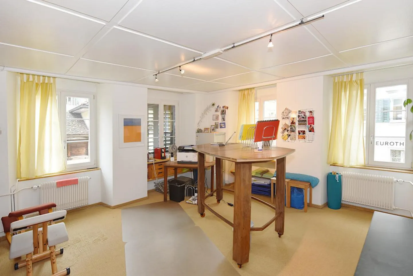 Zentrale Büro- oder Praxisräume - Foto 7 von 13