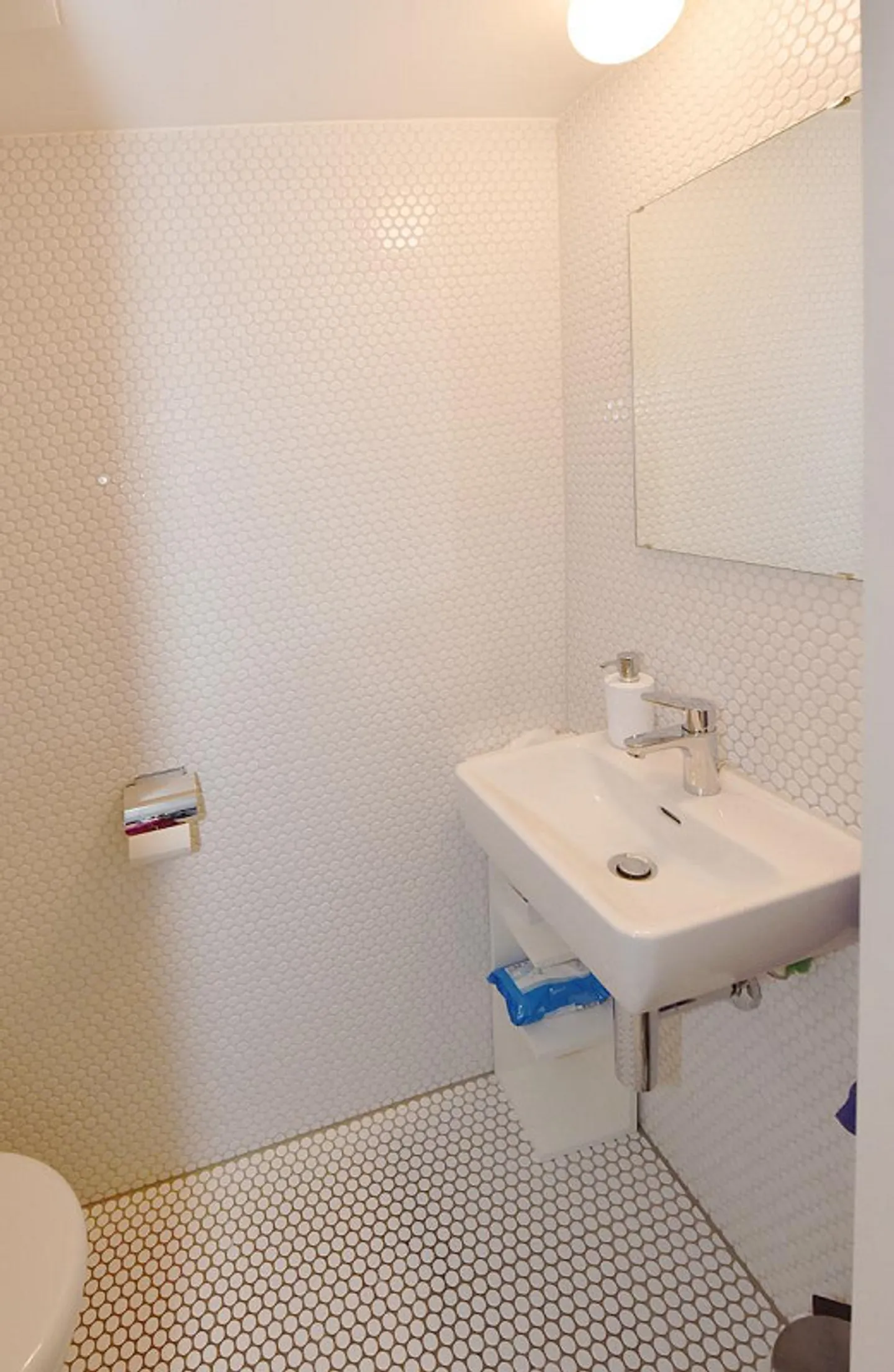 Zentrale Büro- oder Praxisräume - Foto 12 von 13