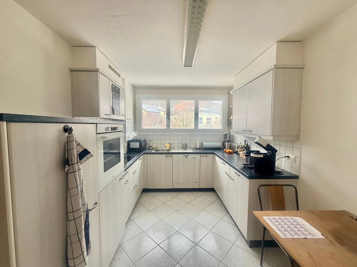 Appartement de passage avec 3 chambres, balcon et ascenseur - Photo 6 sur 13