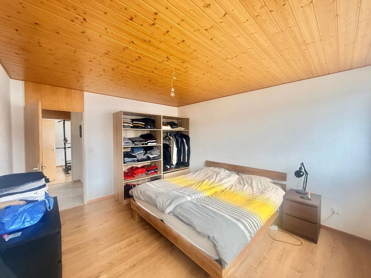 Appartement de passage avec 3 chambres, balcon et ascenseur - Photo 12 sur 13