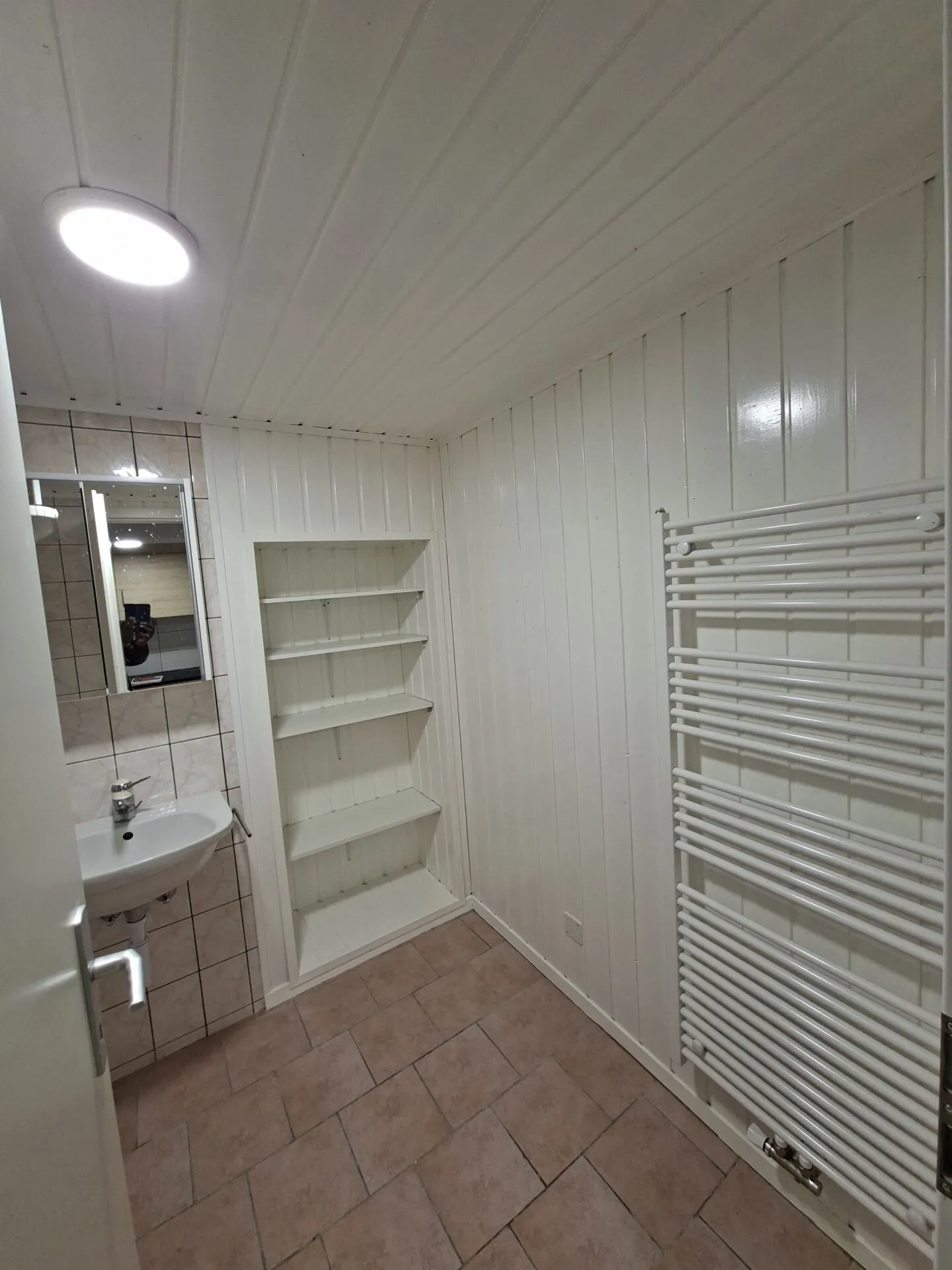 Appartement rénové à Sainte-Croix - Photo 4 sur 5