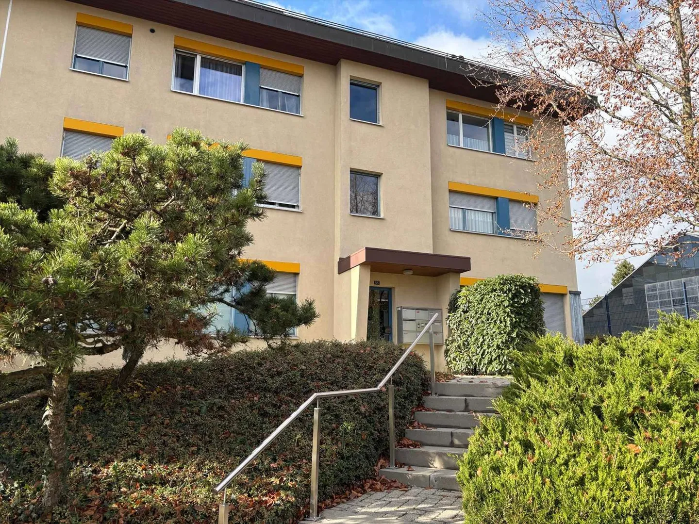 Top Floor 2.5 Rooms - Photo 2 of 10