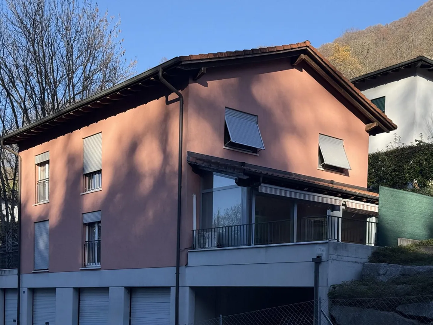 SPACIOUS DUPLEX 4.5 ROOMS WITH TERRACE IN CASTEL SAN PIETRO - Photo 1 of 9