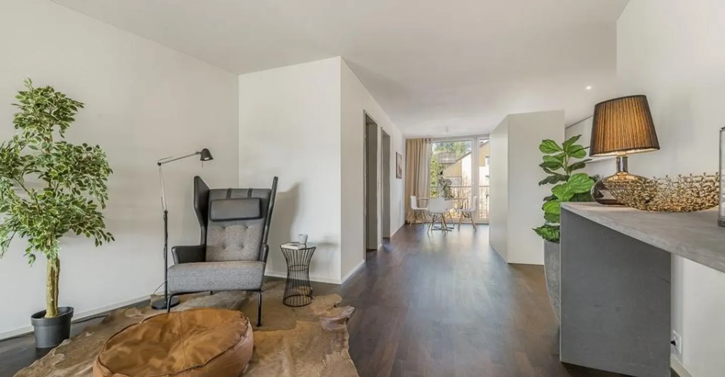 Modern Living Space - Photo 2 of 6