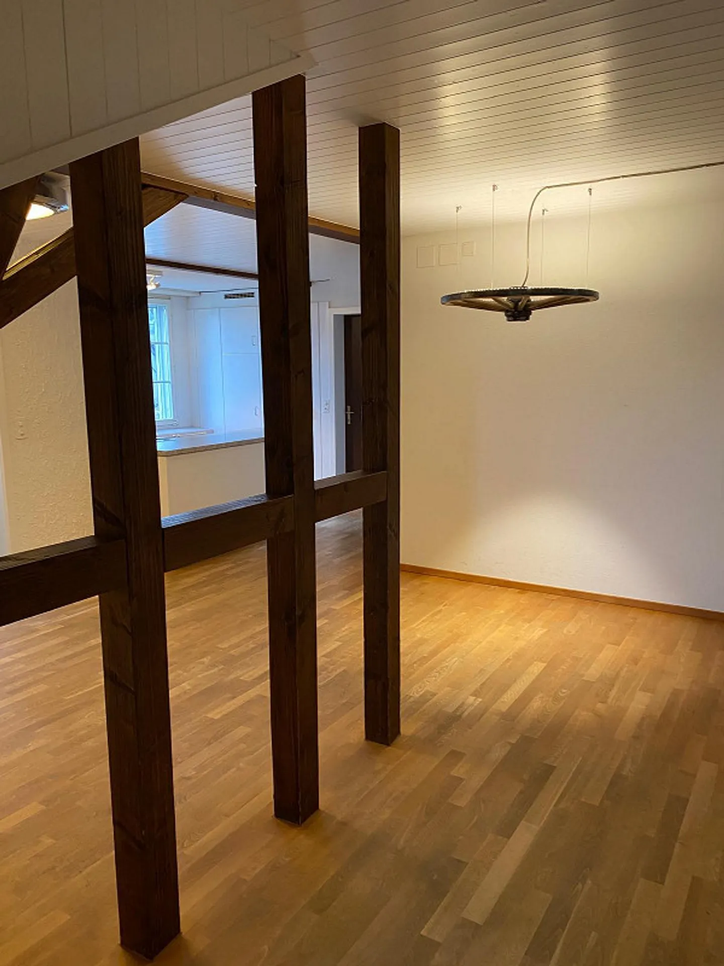 Appartamento 5.5 stanze nel centro del villaggio - Foto 1 di 14