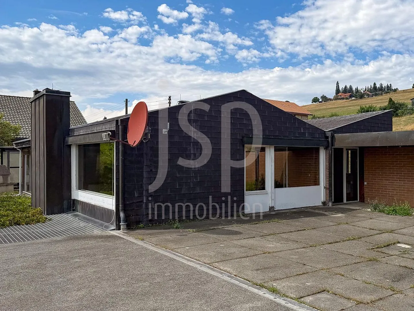 7 Zimmer Einfamilienhaus mit atemberaubendem Panorama - Photo 3 sur 29