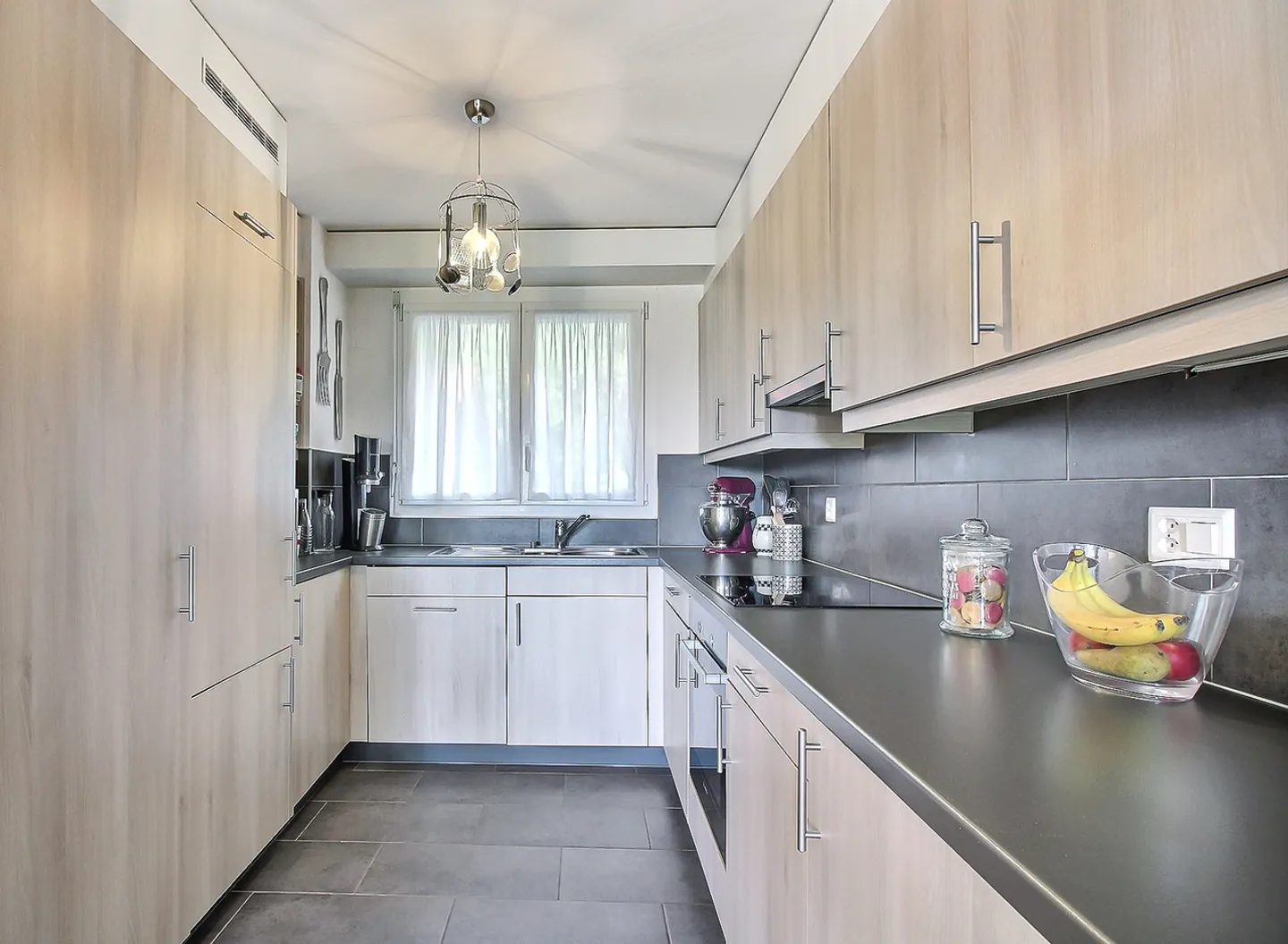 Rare! 4.5-room apartment (+1) on the garden level - Photo 5 of 14