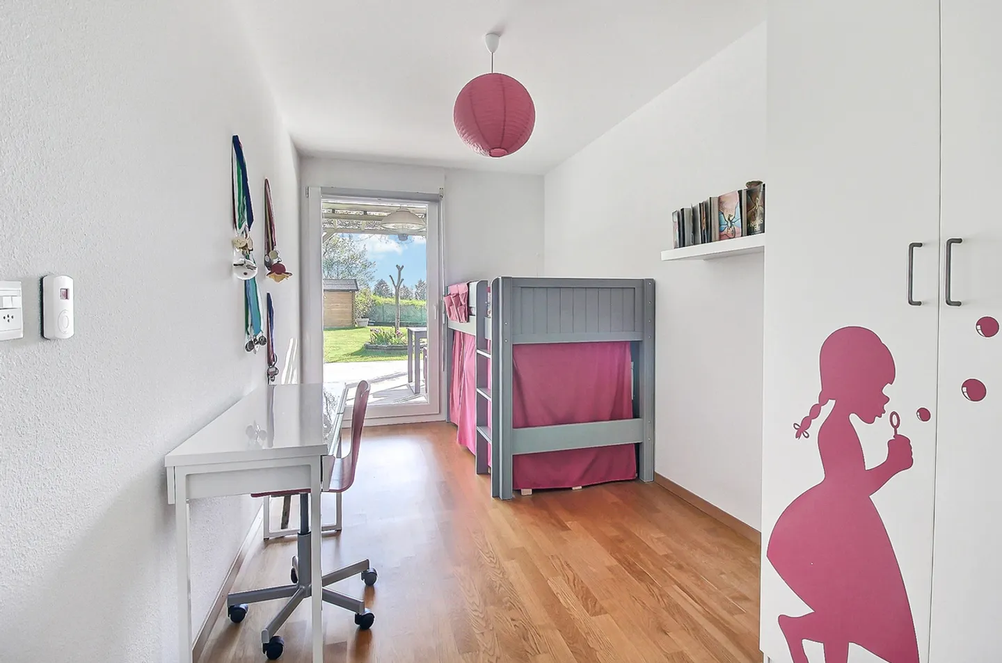 Rare! 4.5-room apartment (+1) on the garden level - Photo 8 of 14