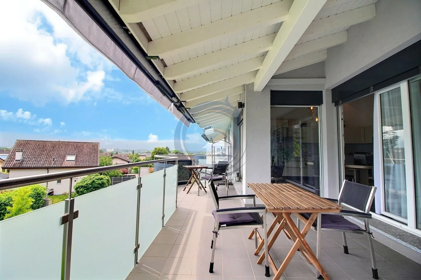 Incantevole appartamento attico con balcone - Foto 1 di 15