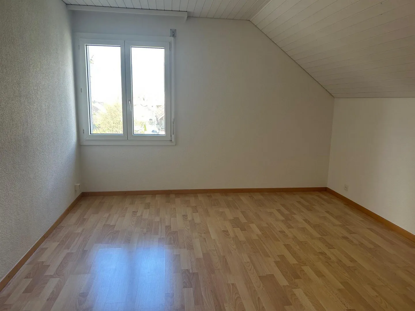 Gemütliche 3.5-Zimmer-Dachwohnung in Zuchwil - Foto 6 von 6