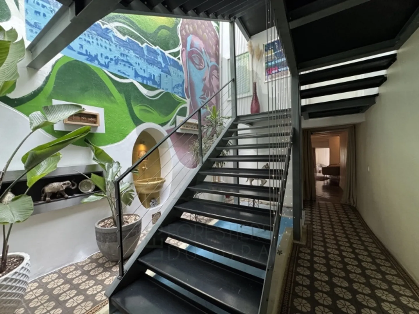 IN VENDITA - PROPRIETÀ ECCEZIONALE NEL CUORE DELL'AJOIE - Foto 4 di 14