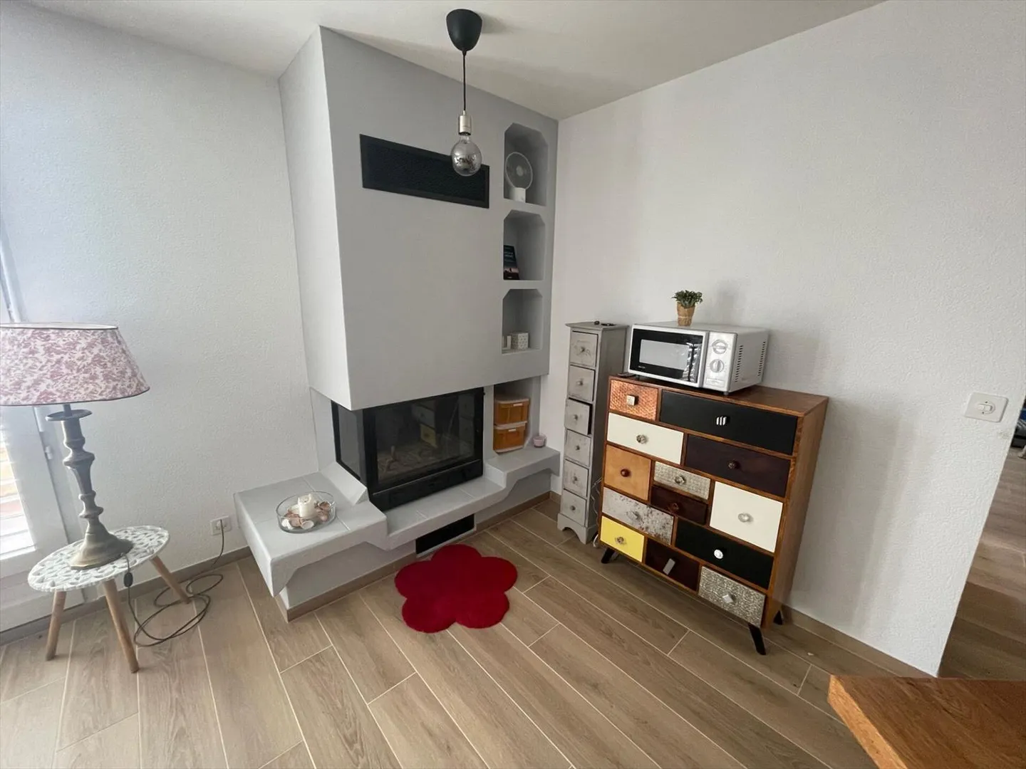Apartment for rent - Photo 2 of 8
