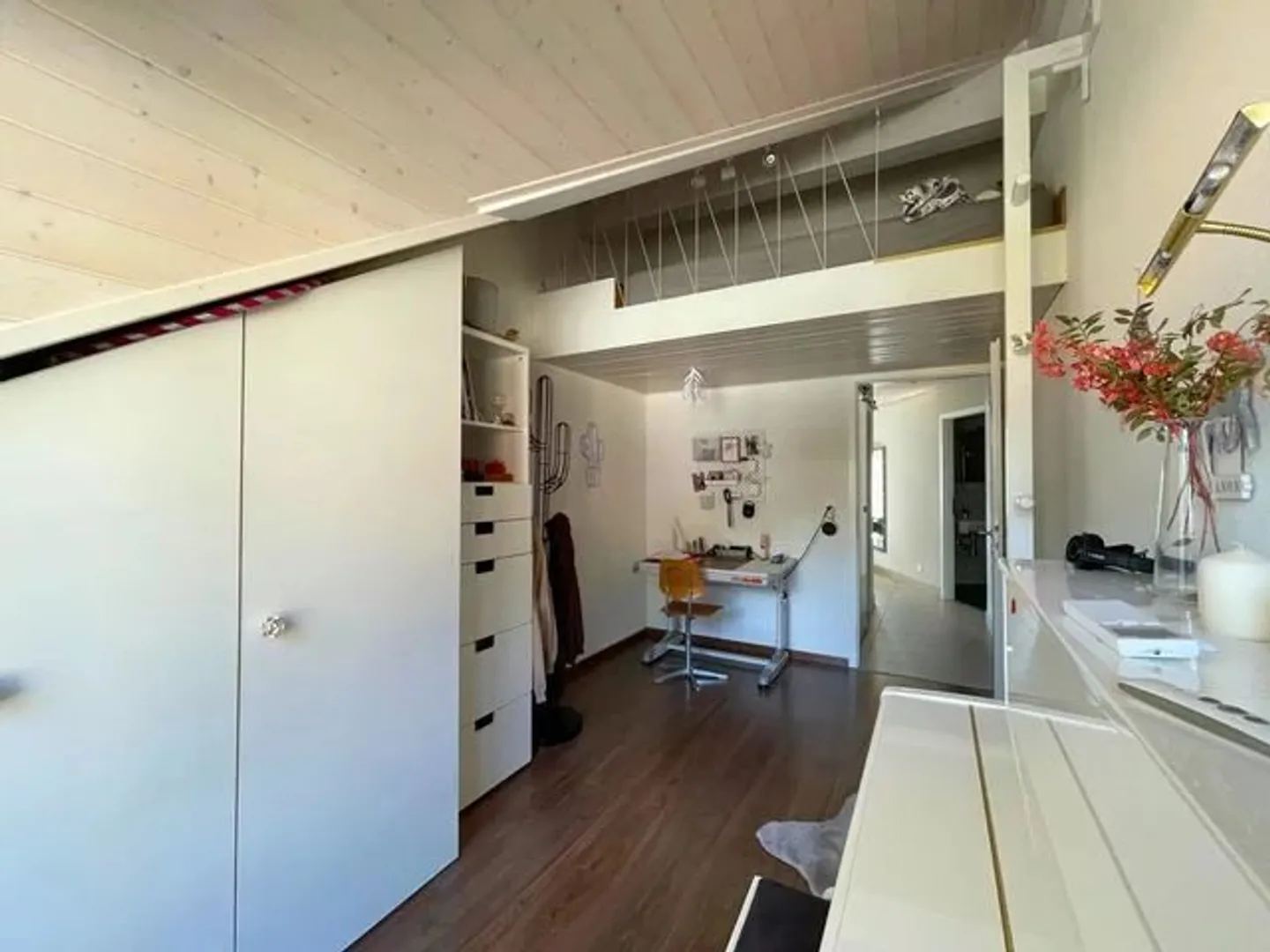 Appartement trois pièces sous le toit - Photo 6 sur 13