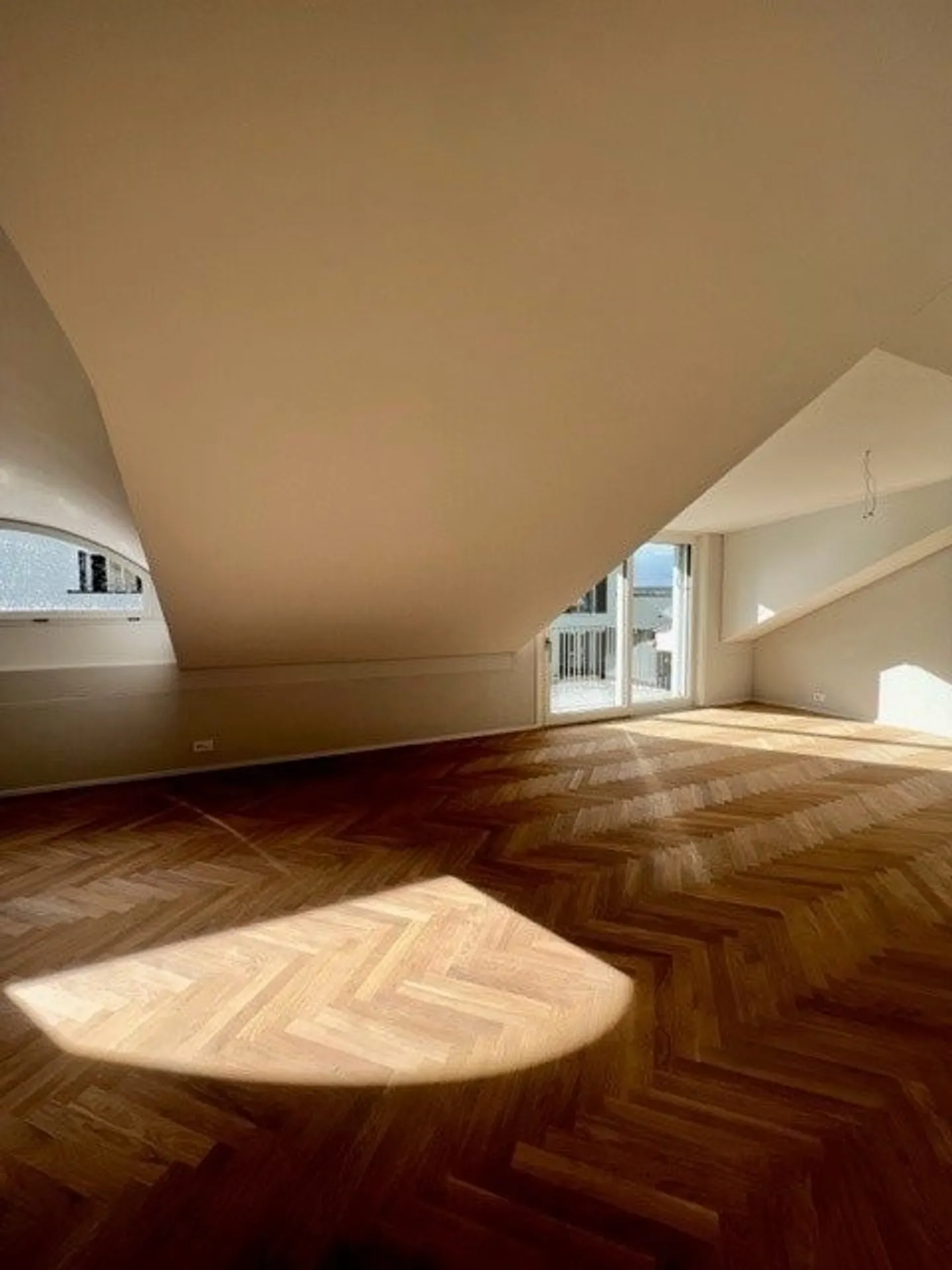 Beautiful Loft Apartment for Rent - Photo 10 of 10