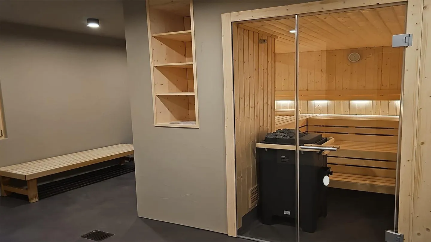 Neu renovierte 1.5-Zimmer-Wohnung im Dorfzentrum mit Infrastruktur - Photo 6 of 7