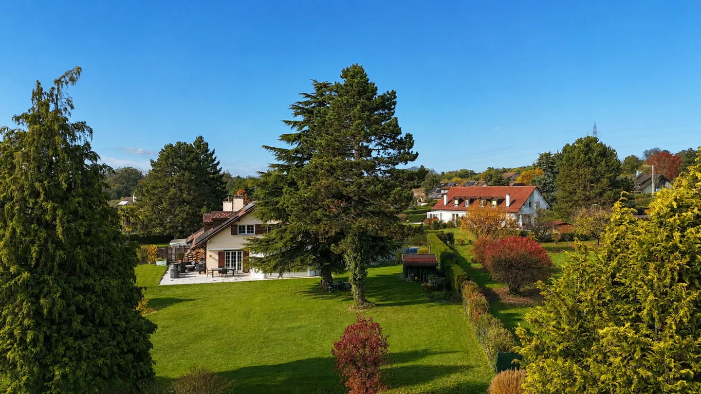 Villa Lussuosa con Terreno Ampio - Foto 15 di 15