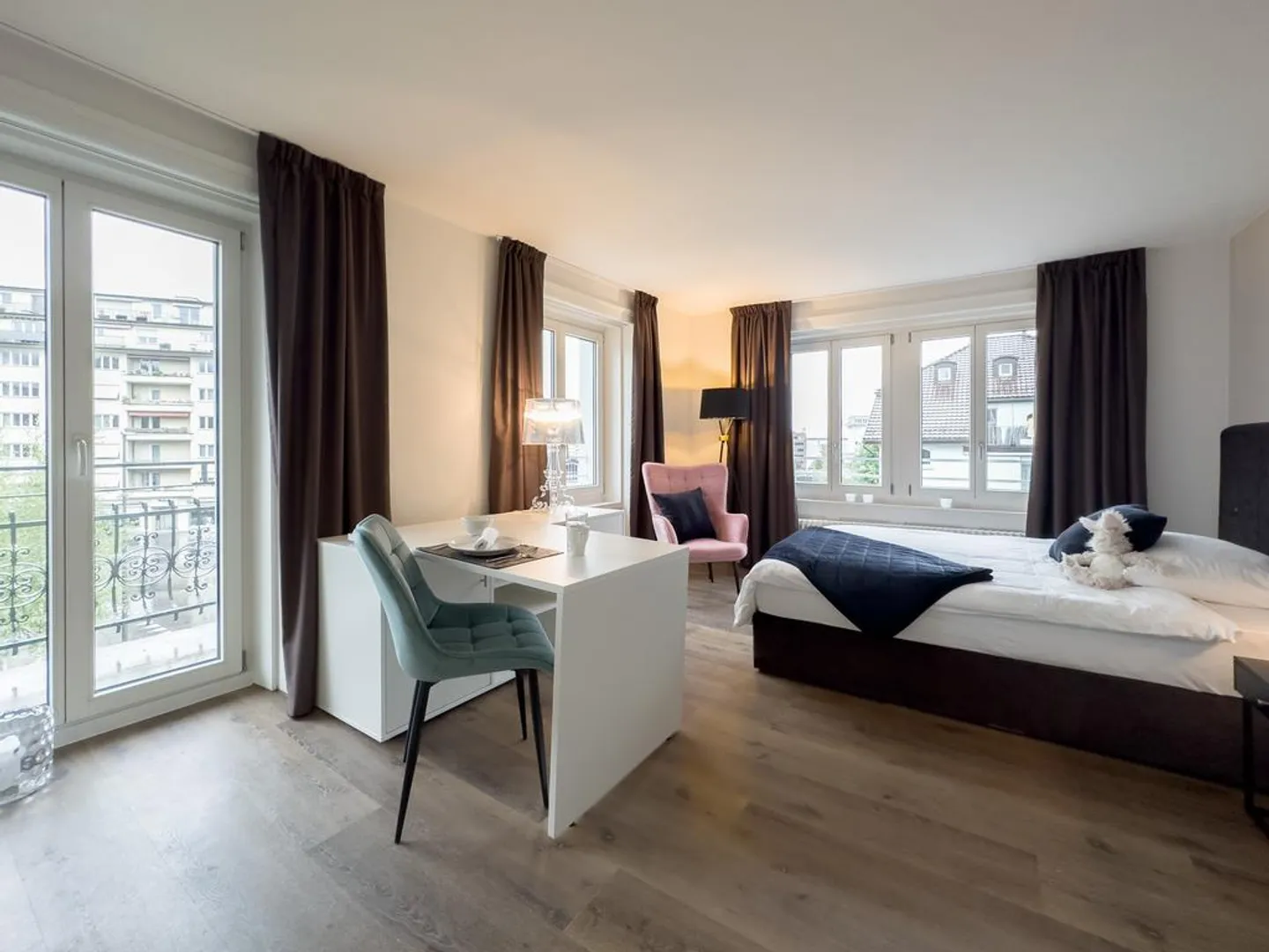 Zauberhaft möbliertes Appartement mit Balkon im Sternmattquartier - Foto 5 von 11