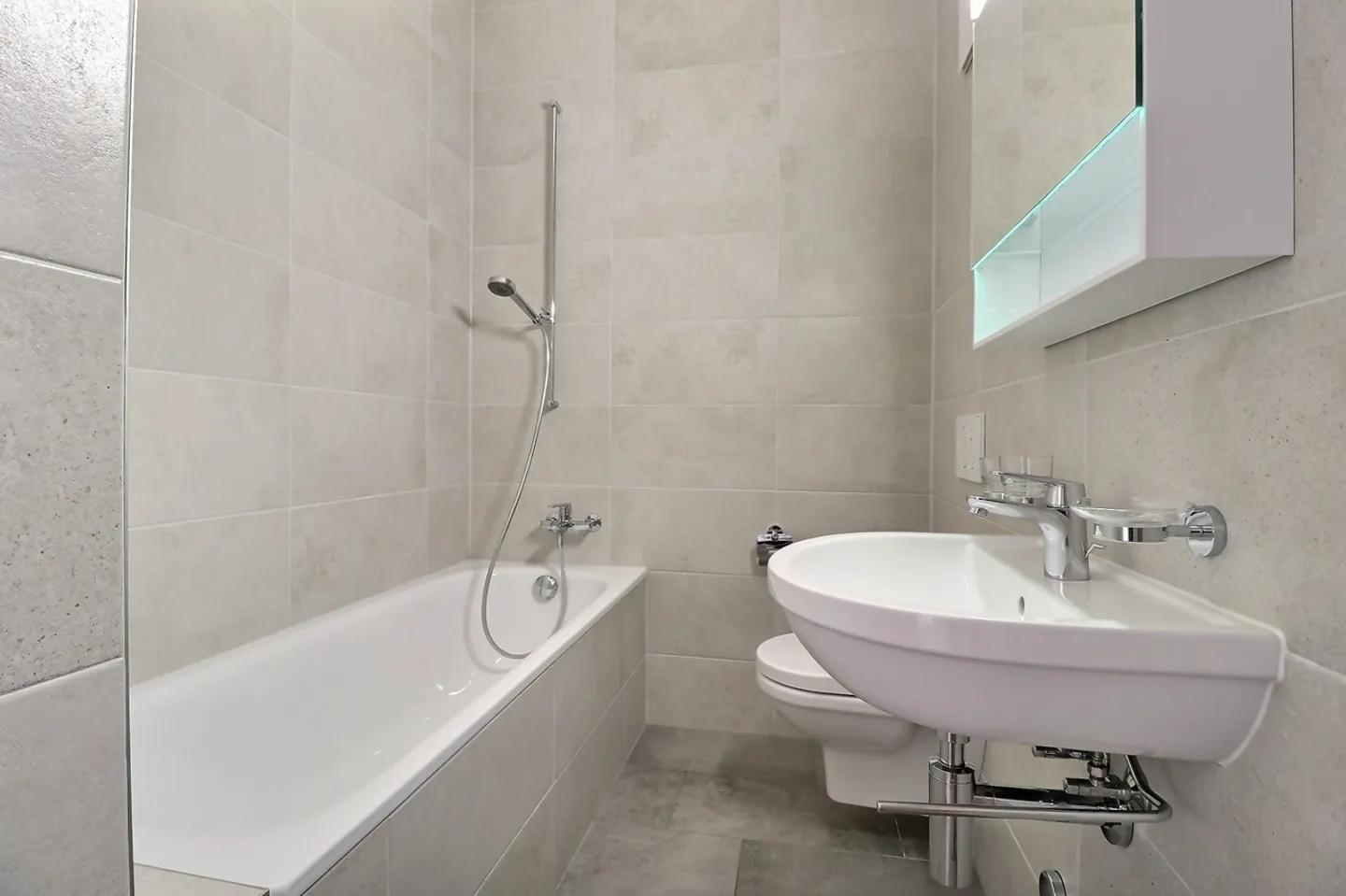 Beautiful 3-room apartment in the center of Lucens - Photo 3 of 7