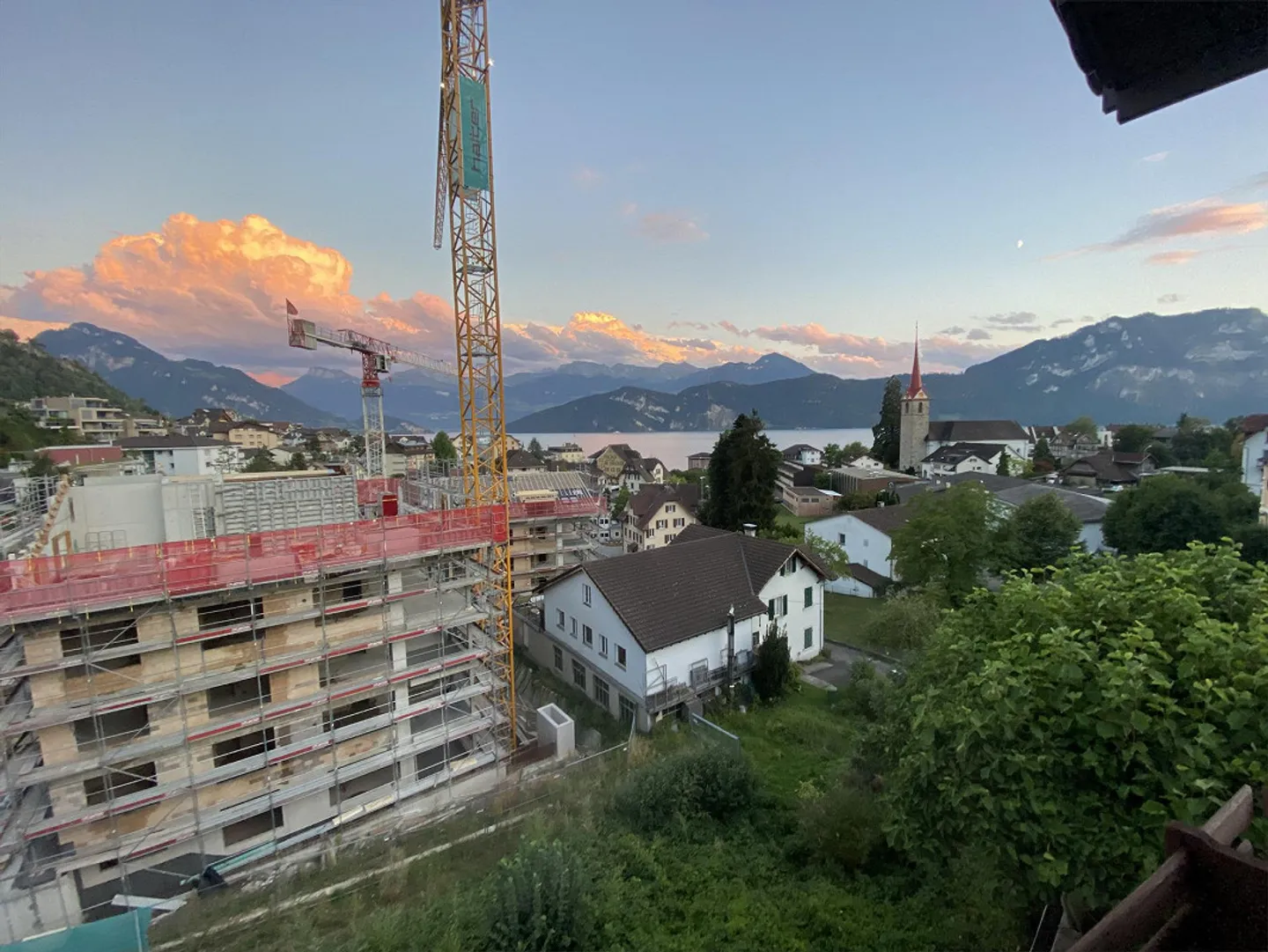 4.5-Zimmer-Liebhaberwohnung (115 m2) mit See- und Bergpanorama - Photo 4 of 8