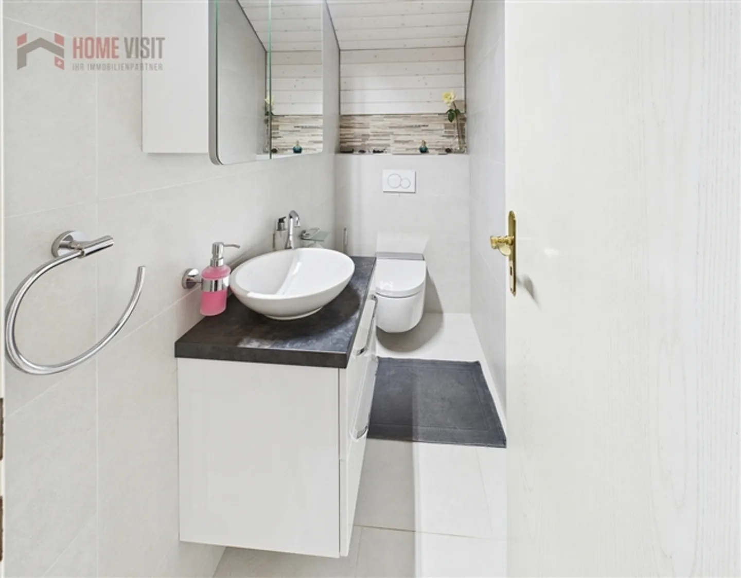 Dreamlike Maisonette Apartment with Charm, Comfort, and Scenic Views - Photo 7 of 11