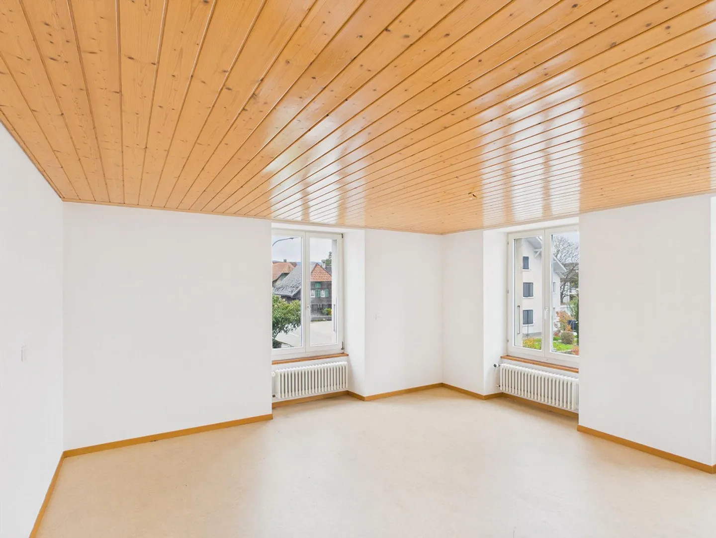 Cozy 4.5-Room Apartment in Aarwangen - Photo 1 of 12