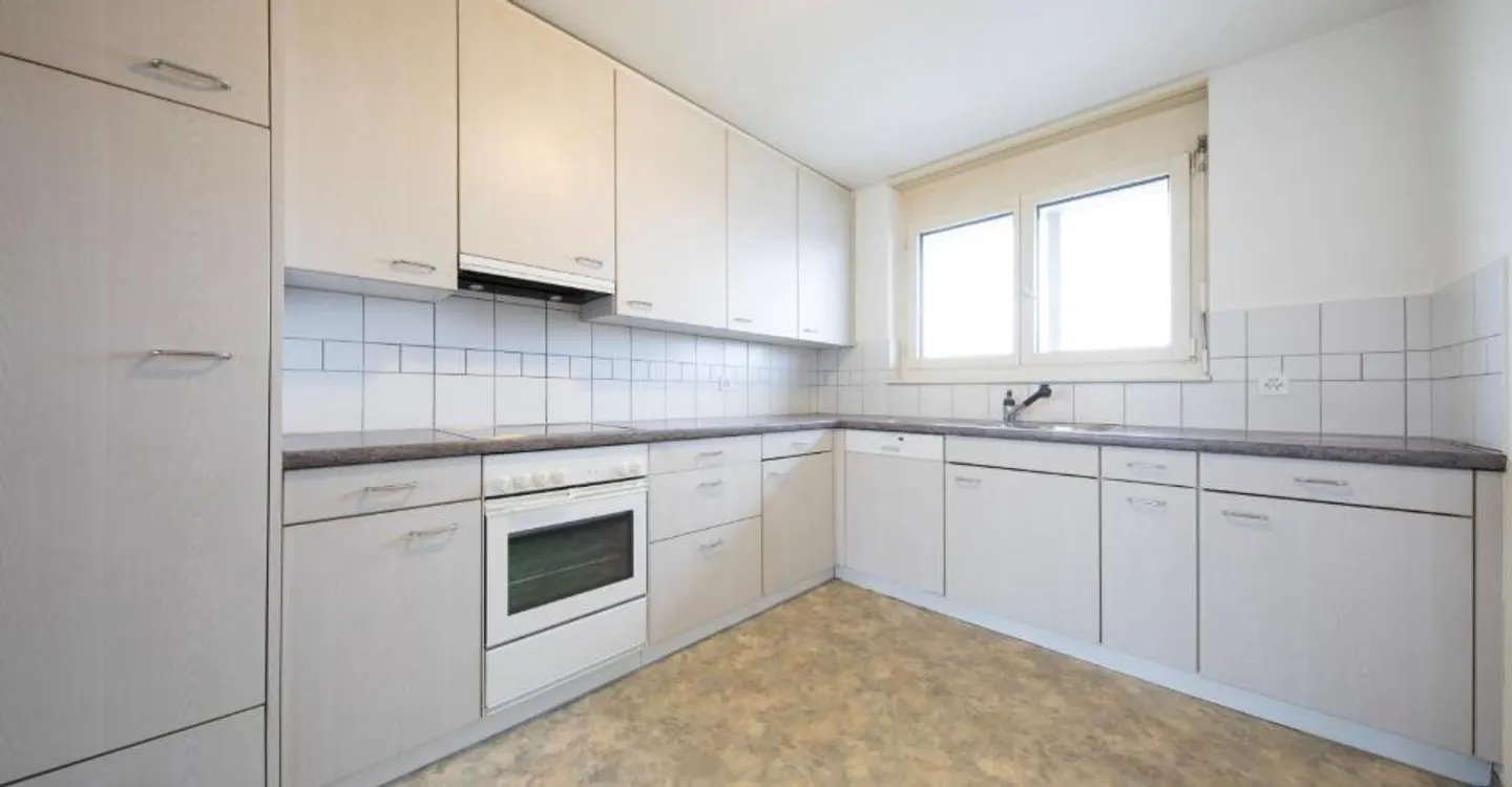 Charmante Dachwohnung - Foto 4 von 6