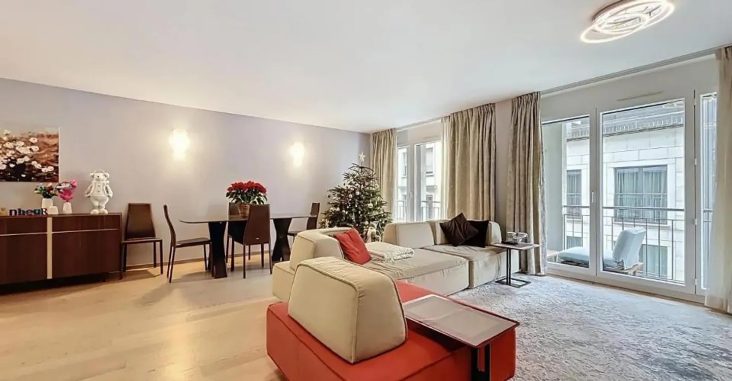 4.5-room apartment in the city center - Photo 3 of 11