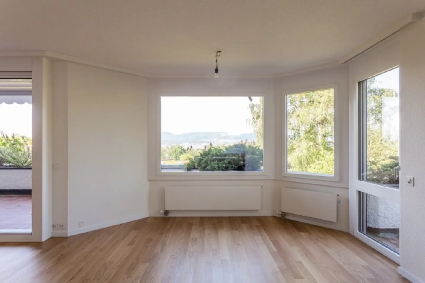 Apartment for rent - Photo 5 of 9