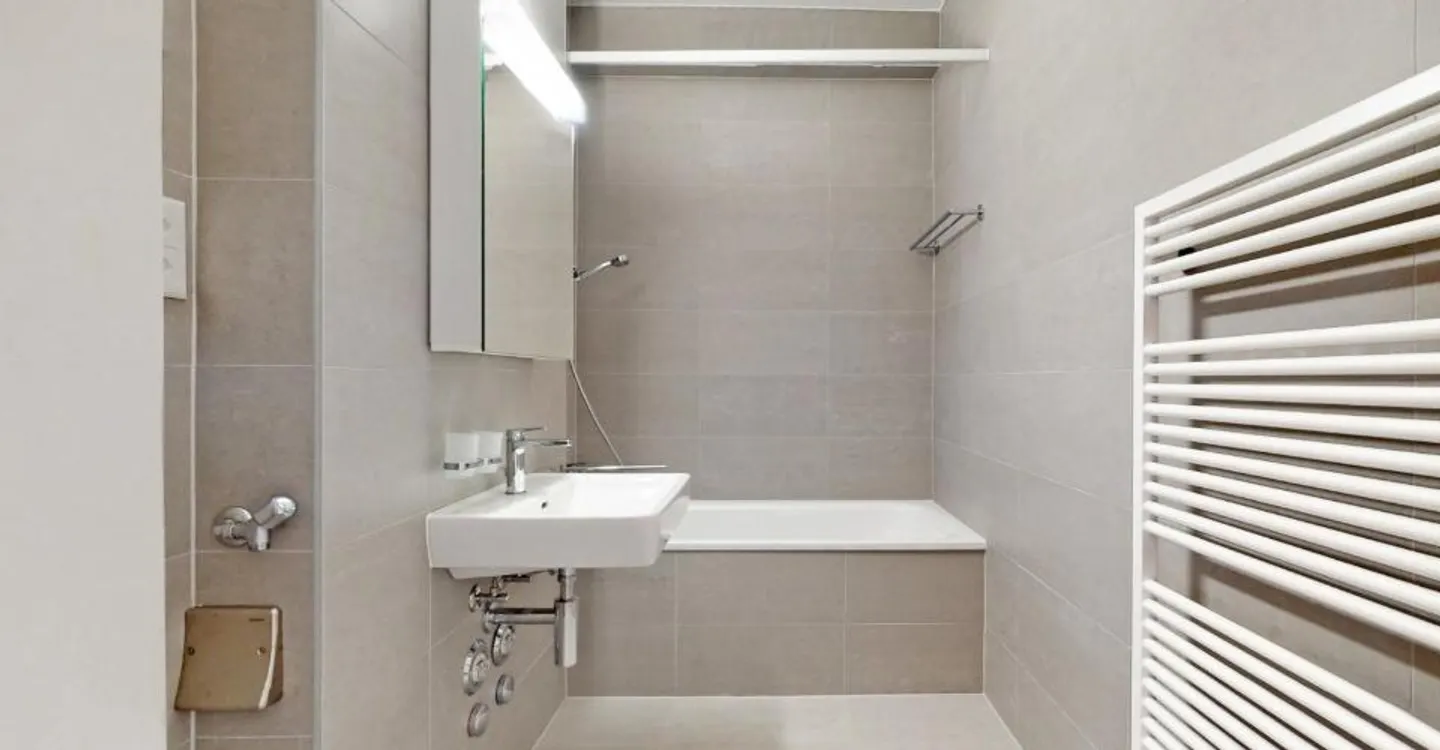 Appartement idéalement situé à Fribourg - Foto 4 di 7
