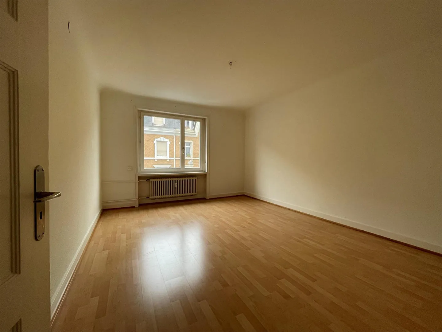 Central near Tellplatz and SBB train station - Photo 3 of 8