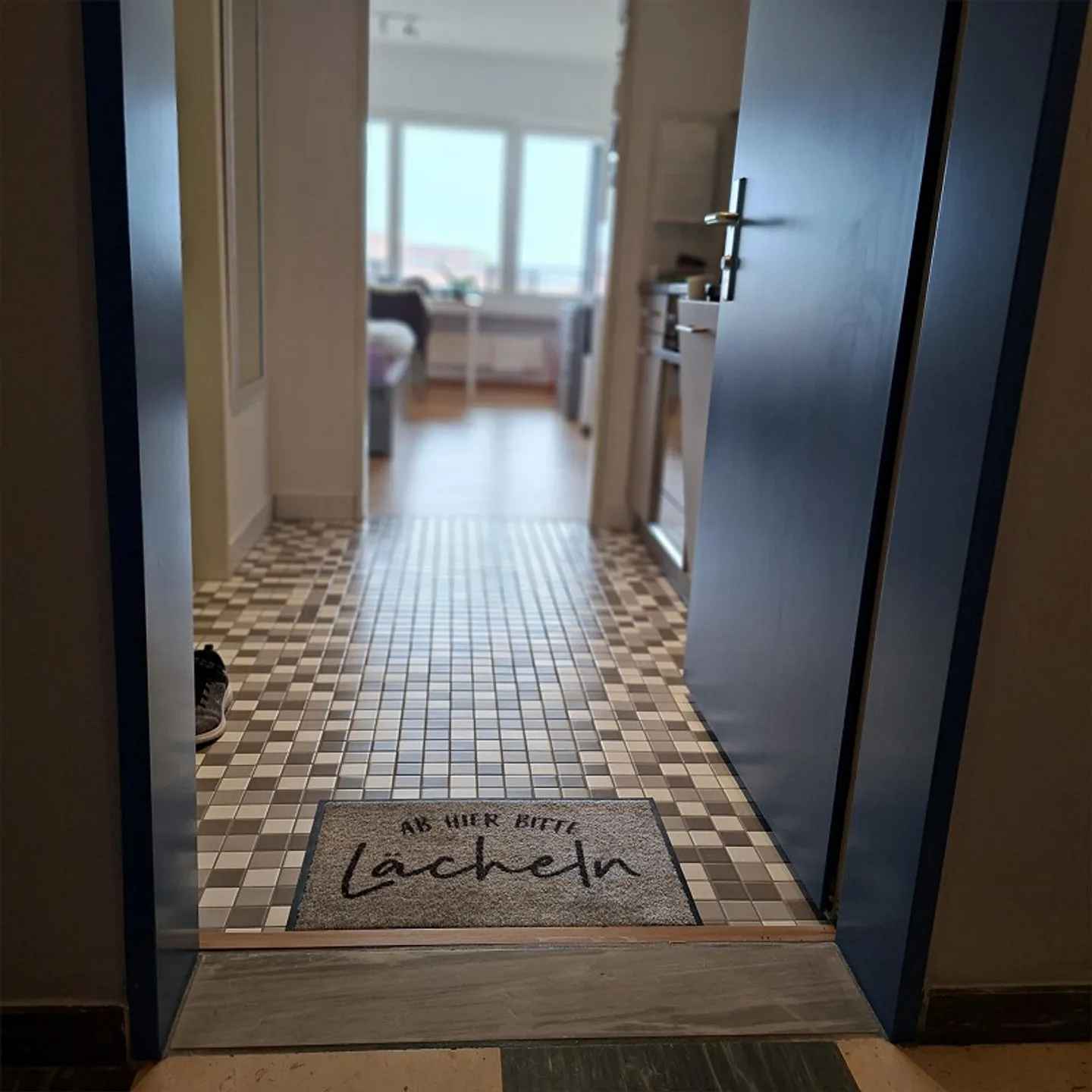 Modern, bright 1-room apartment on the 3rd floor with balcony - Photo 5 of 17