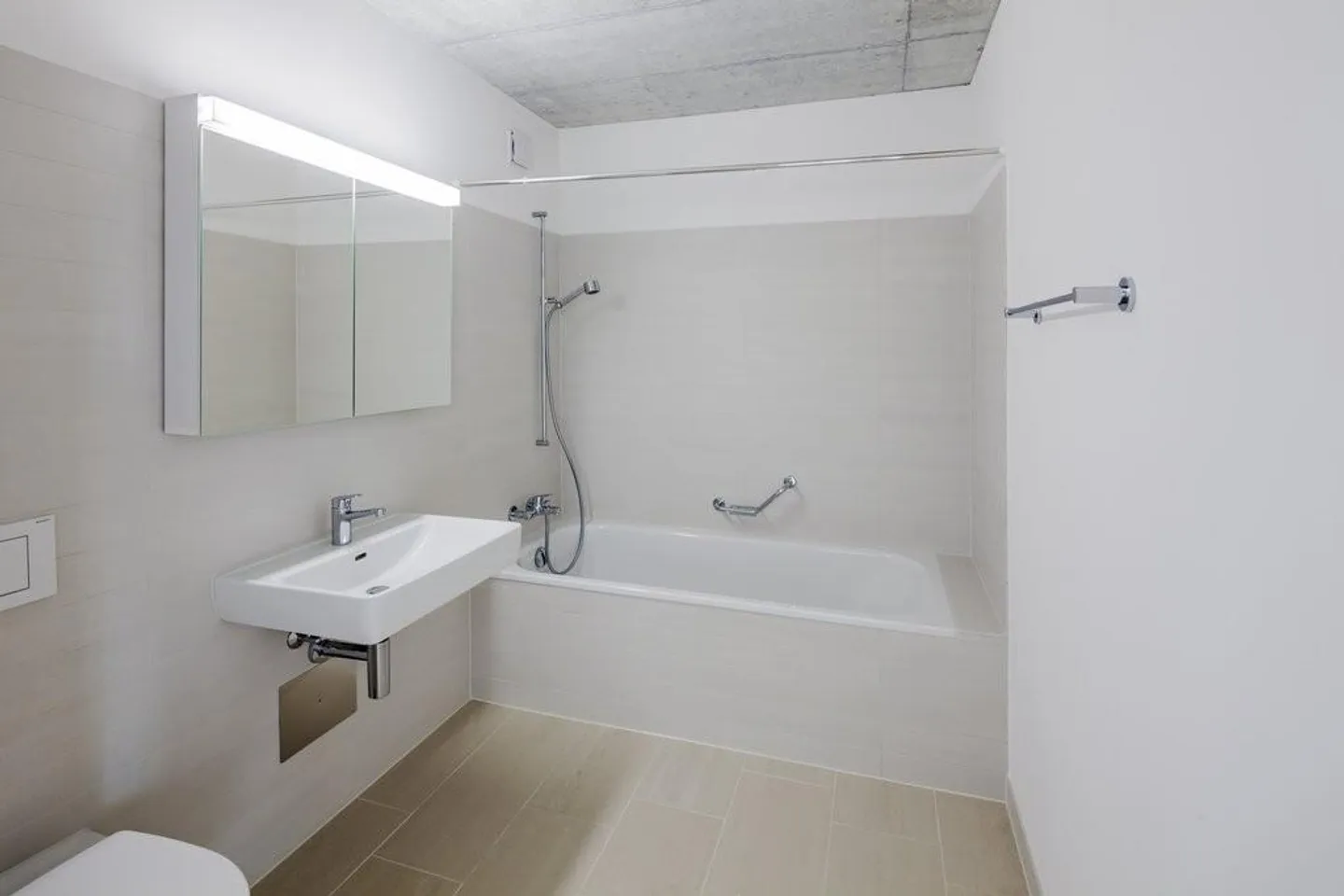 RENT WITHOUT DEPOSIT - Nature-friendly living close to the city - Photo 3 of 5