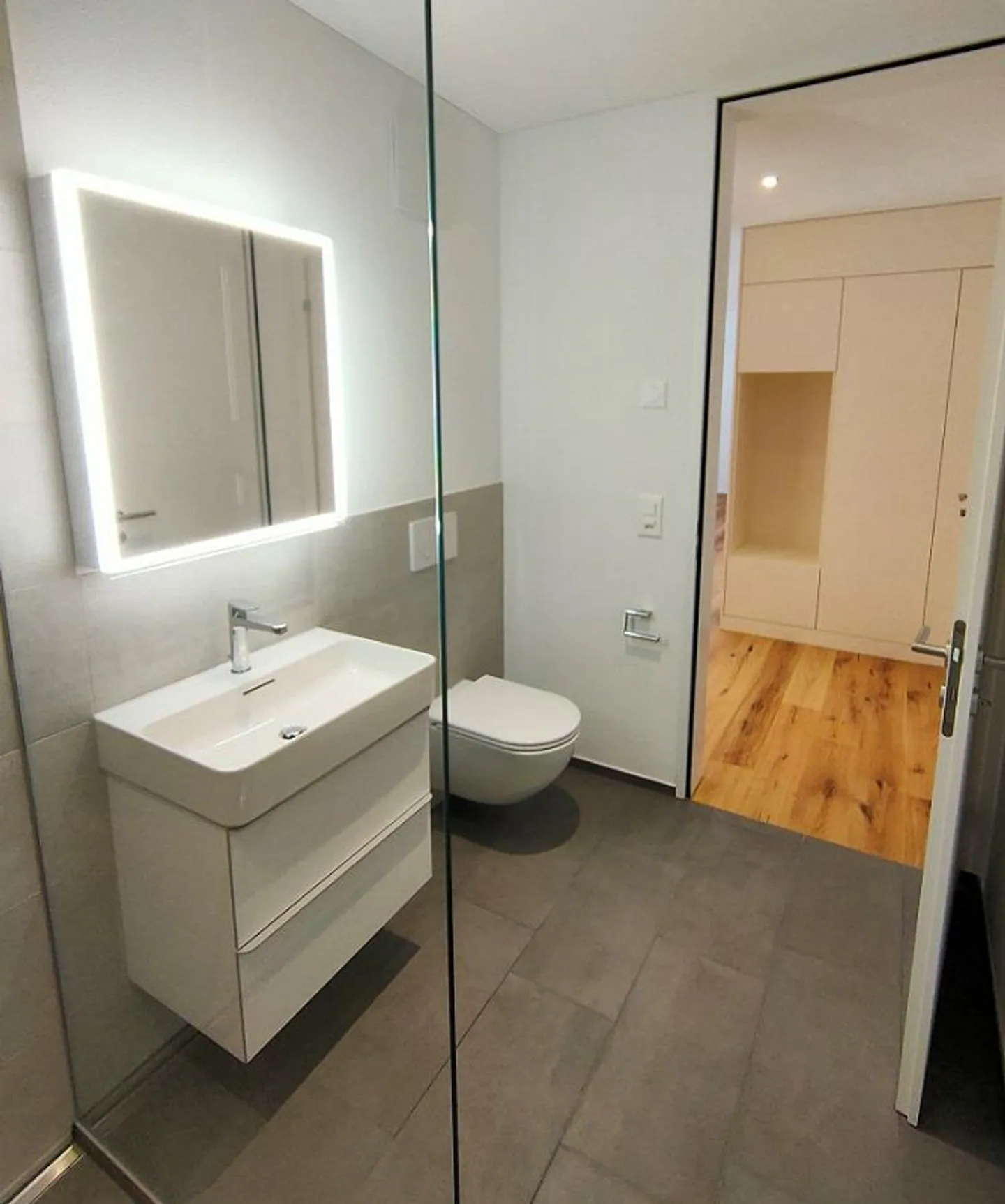 New apartment in a beautiful residential area near Lake Constance - Photo 7 of 8