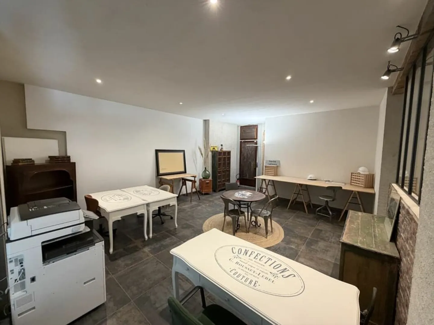 Professional coworking for architects in a real estate developer's office - Photo 4 of 5