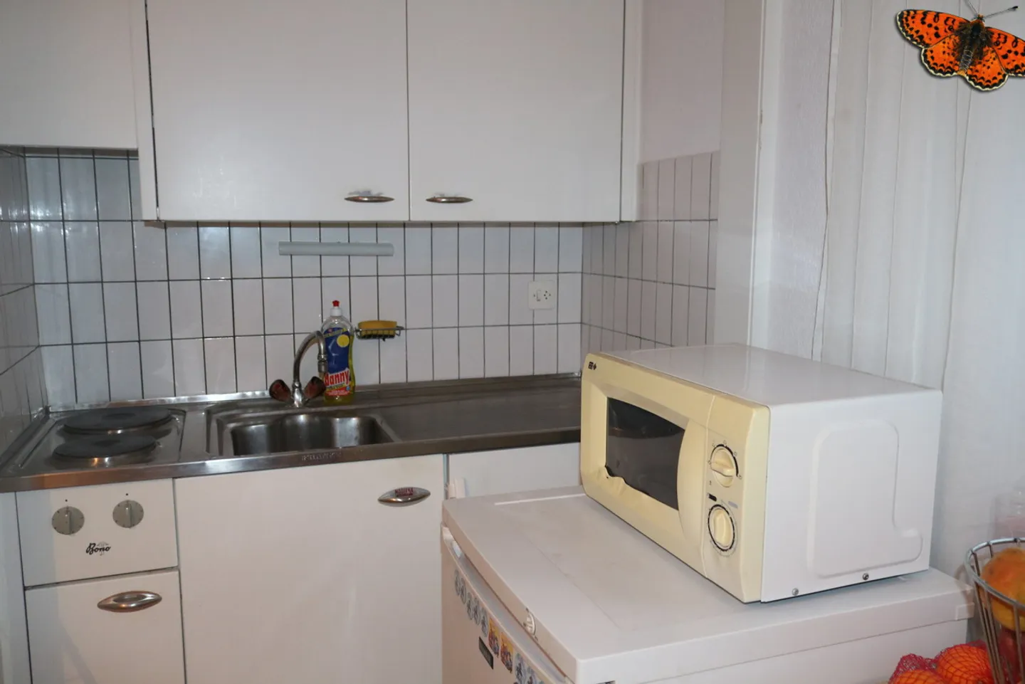 Studio - Just steps from the highway - Photo 2 of 5