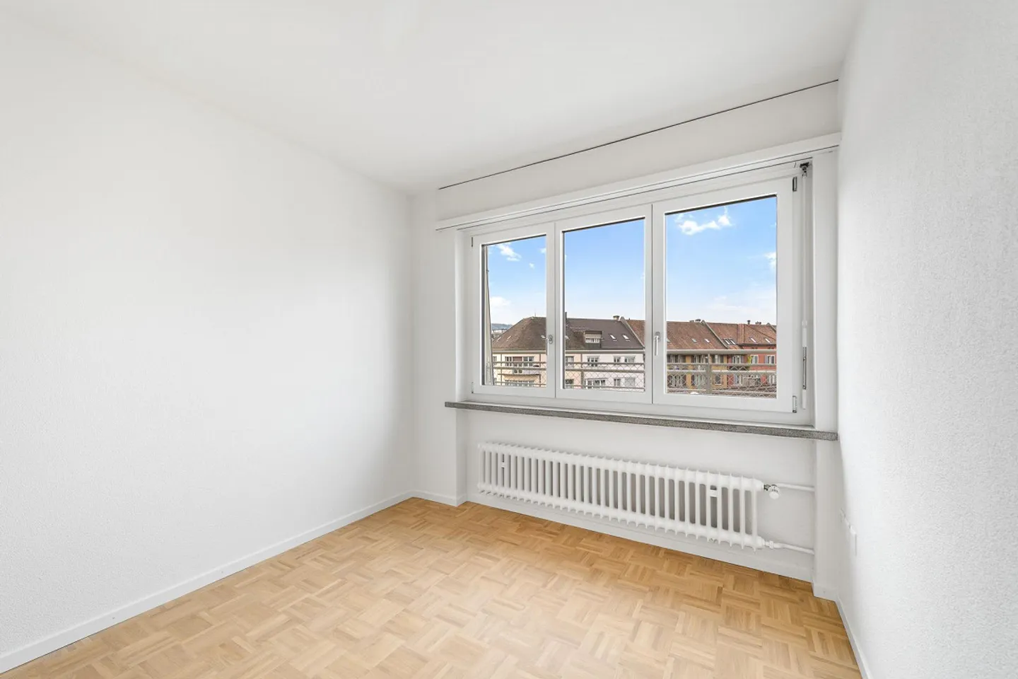 Récemment rénové - Central - Moderne - Votre nouveau chez-vous ? - Photo 7 sur 13