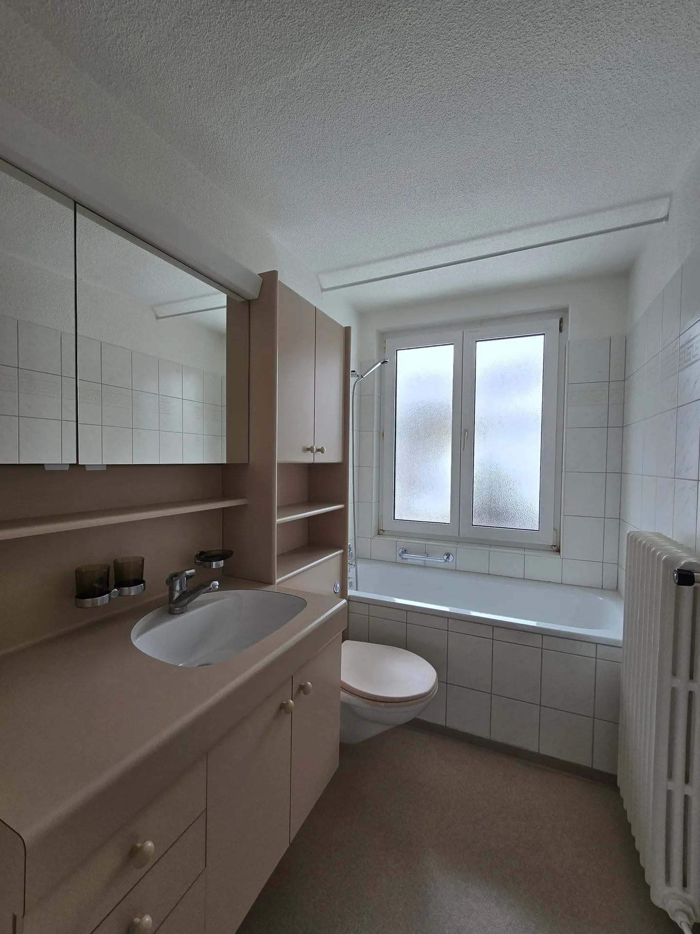 Superbe appartement de 3 pièces avec balcon à Wald ZH - Photo 8 sur 9