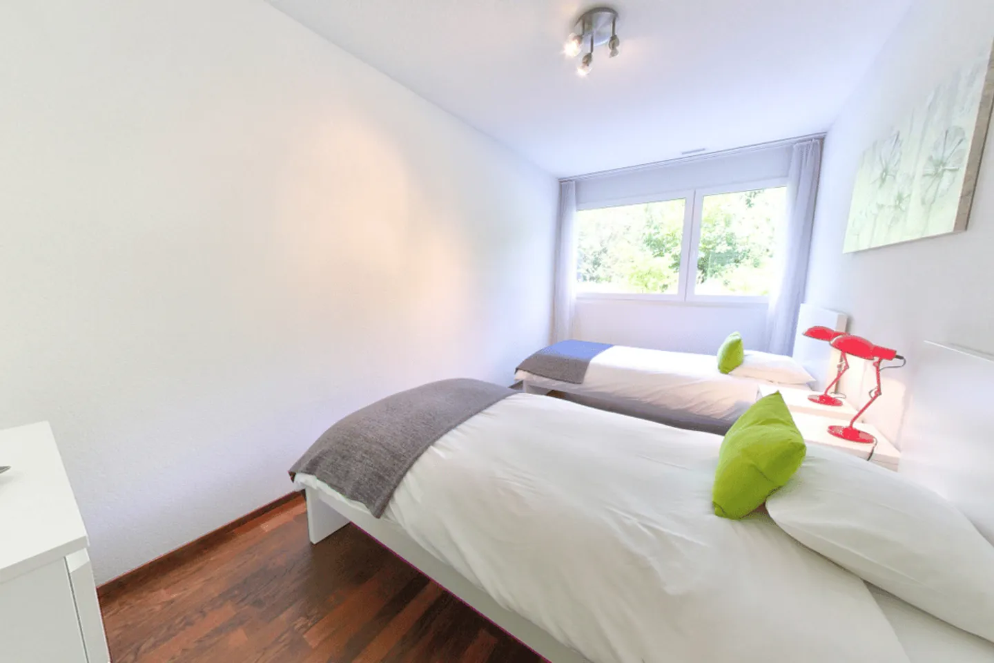 LIMITED OFFER - Elegant 2-bed Furnished Apartment with Lake Views in Morges - Photo 5 of 12