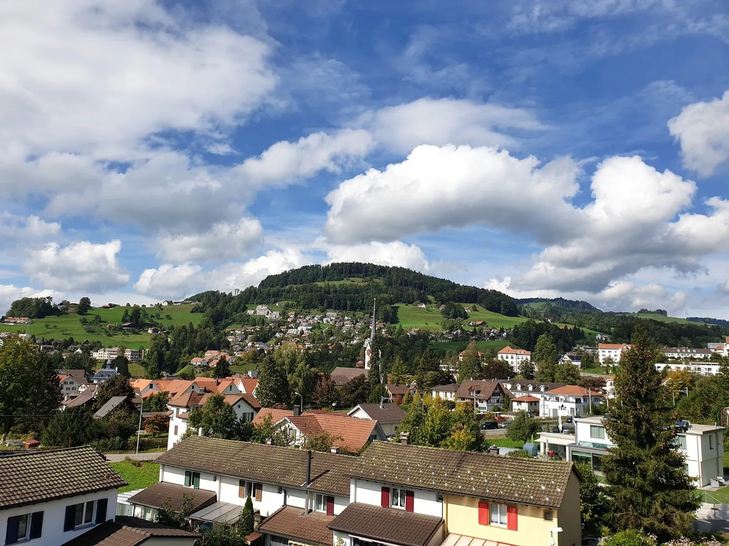 Superbe appartement de 3 pièces avec balcon à Wald ZH - Photo 9 sur 9