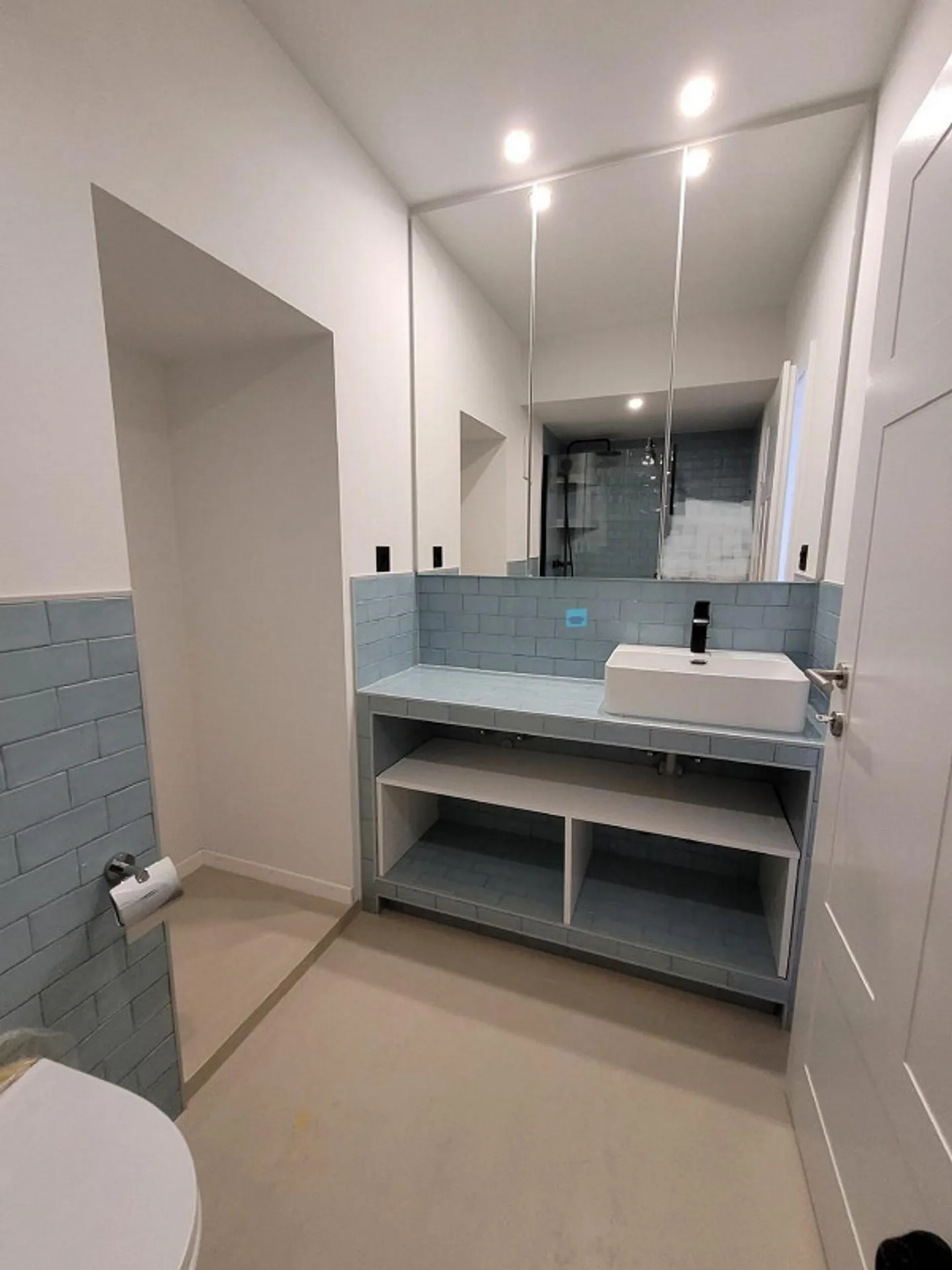 Exclusive first rental after renovation in the old town of St. Gallen - Photo 1 of 9