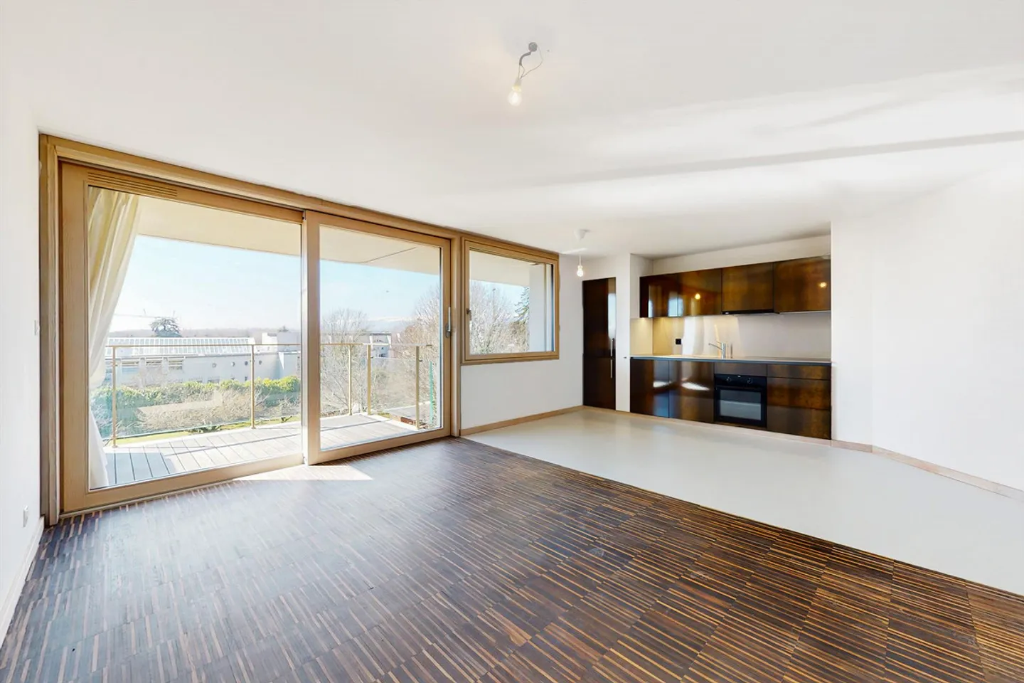 Close to the city center! - Photo 1 of 7