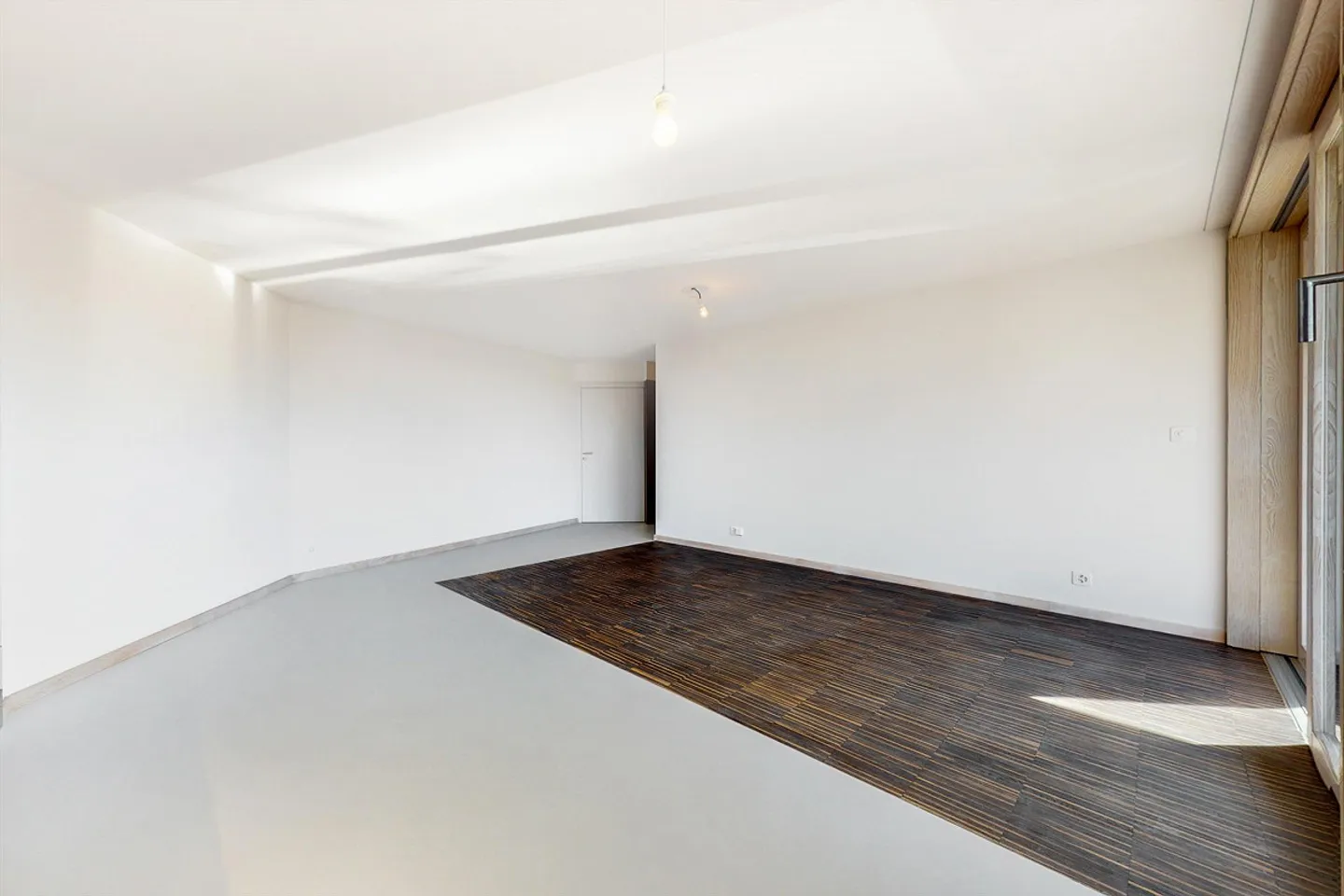 Close to the city center! - Photo 3 of 7