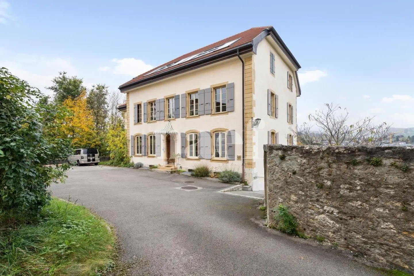 Duplex au cœur du village de Colombier - Photo 1 sur 1