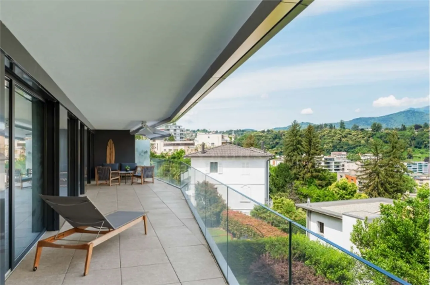 Penthouse for Sale in Lugano with Lake View - Photo 5 of 17