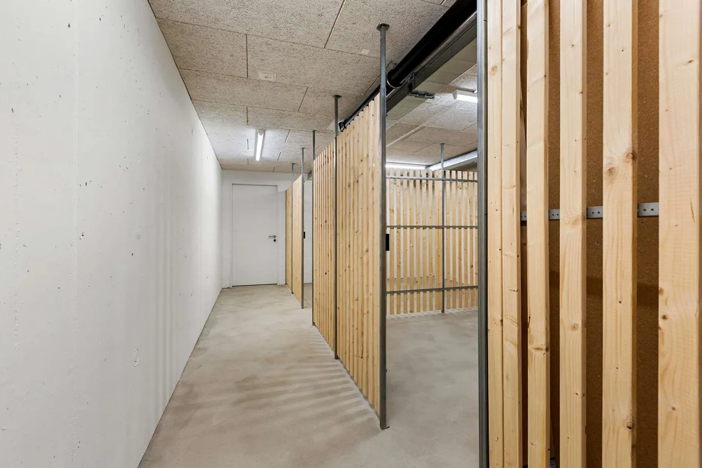 Attractive commercial spaces in modern development - Photo 8 of 8