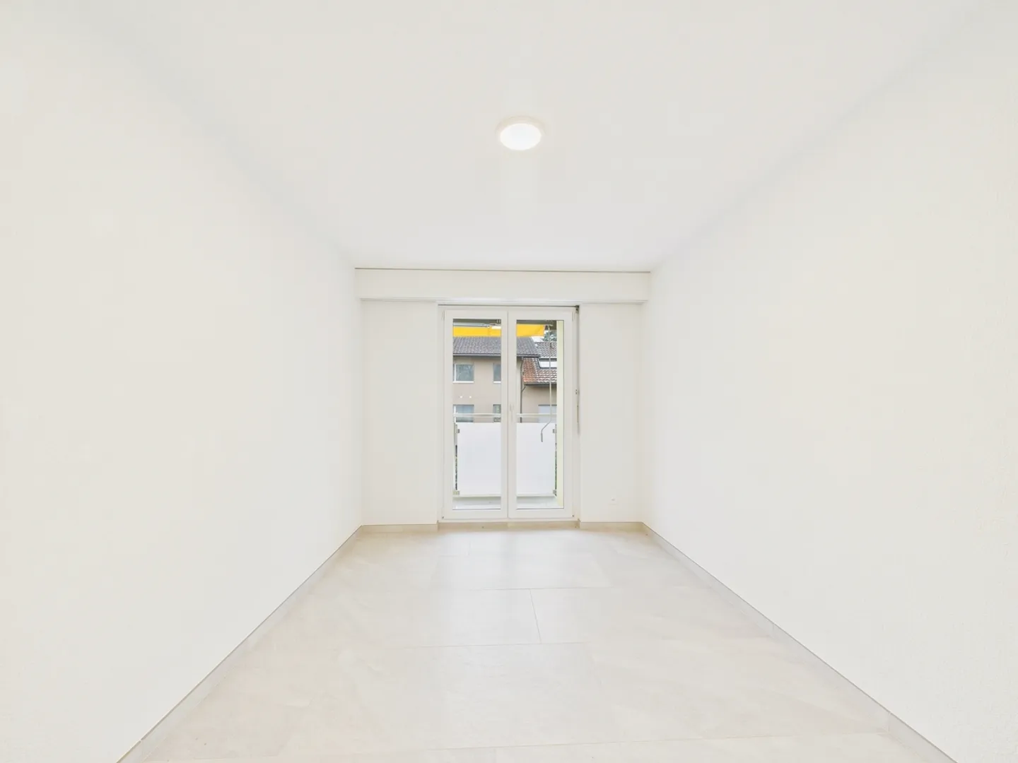 Charmantes 5.5-Zimmer Reihenhaus in Wilen b. Wollerau - Foto 7 von 13