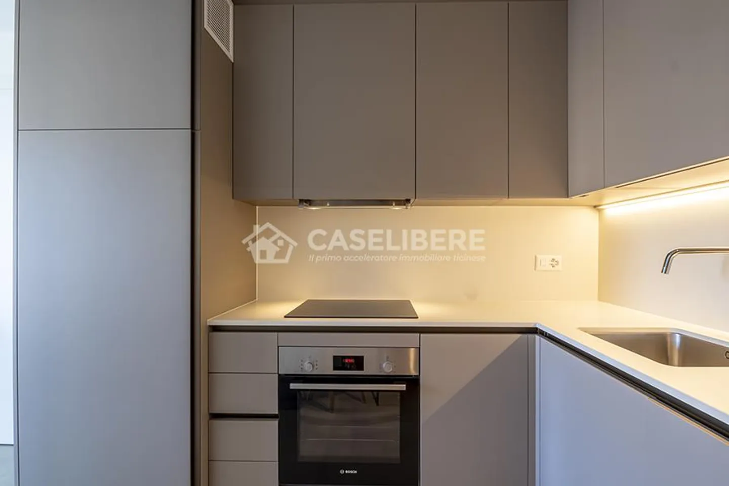 STUNNING 2.5 ROOMS FURNISHED APARTMENT IN MASSAGNO - Photo 6 of 13