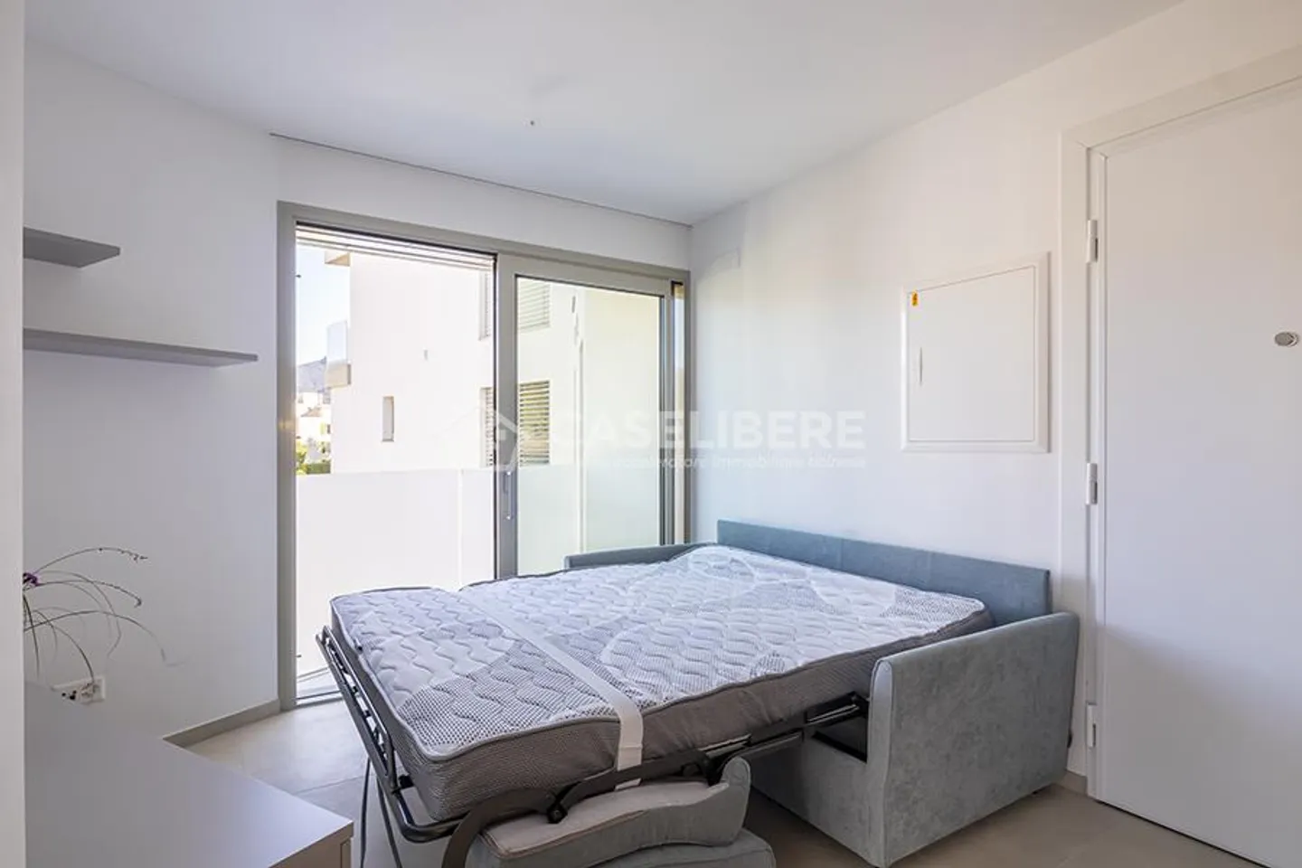 STUNNING 2.5 ROOMS FURNISHED APARTMENT IN MASSAGNO - Photo 8 of 13