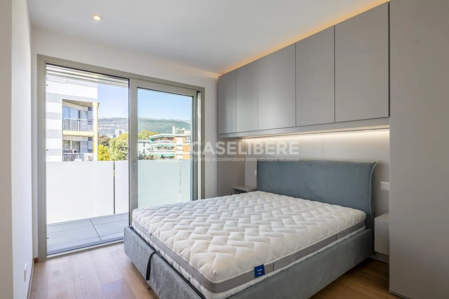 STUNNING 2.5 ROOMS FURNISHED APARTMENT IN MASSAGNO - Photo 9 of 13
