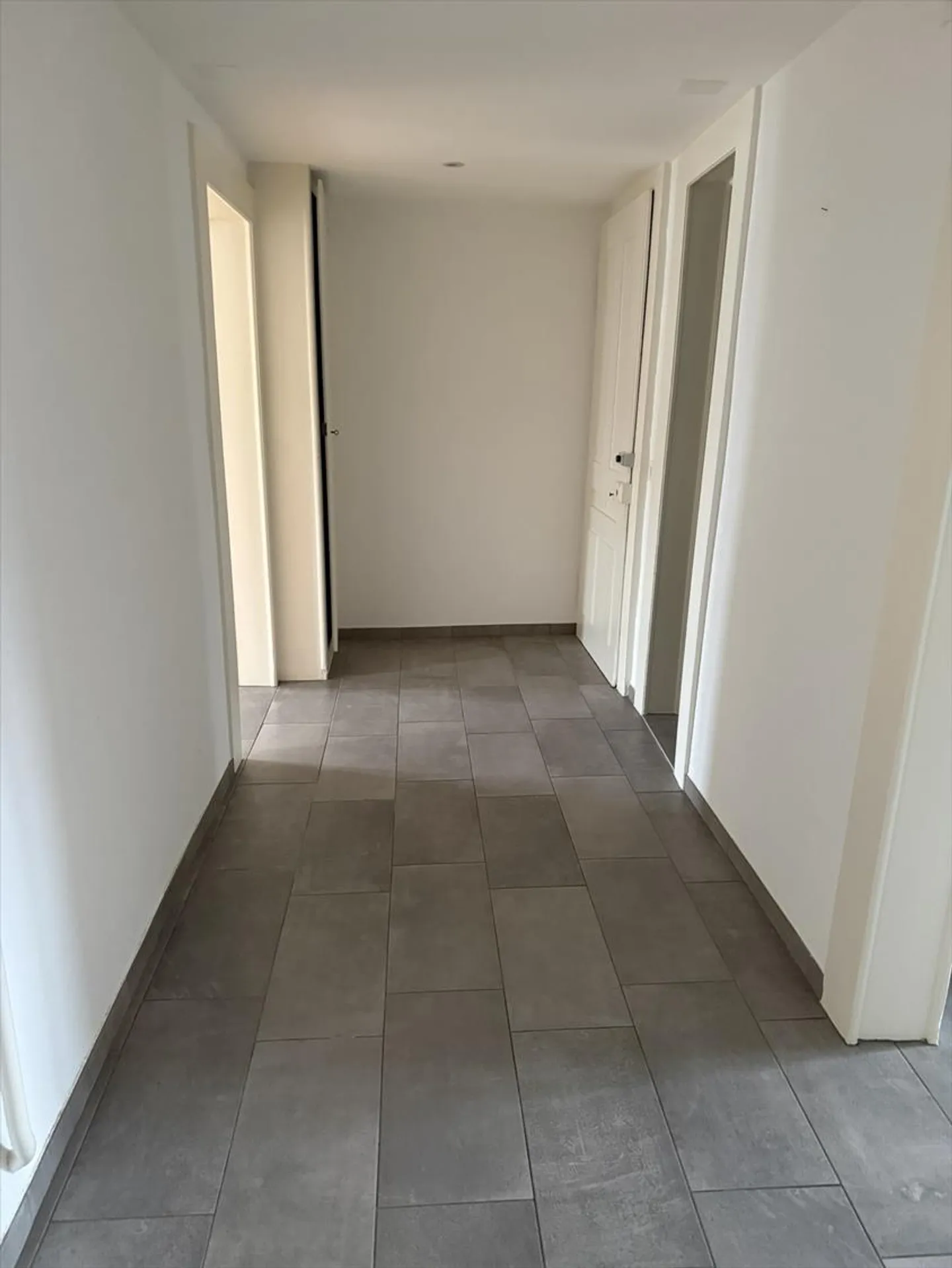 Appartamento 3 camere al 2° piano – Rue des Fleurs 24, La Chaux-de-Fonds - Foto 5 di 16